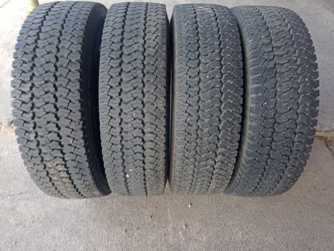 4 anvelope de iarna ca noi Continental 275/70 R22,5