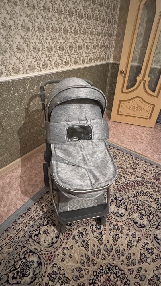 Срочна продам коляску