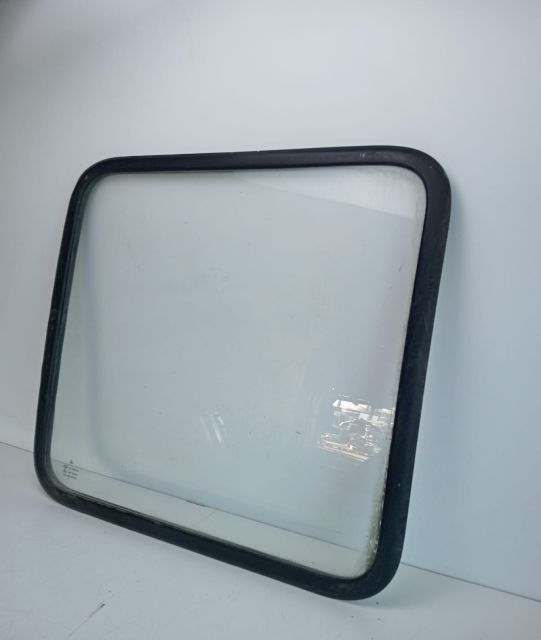 Geam usa batanta Volkswagen VW LT35 generatia 2 seria