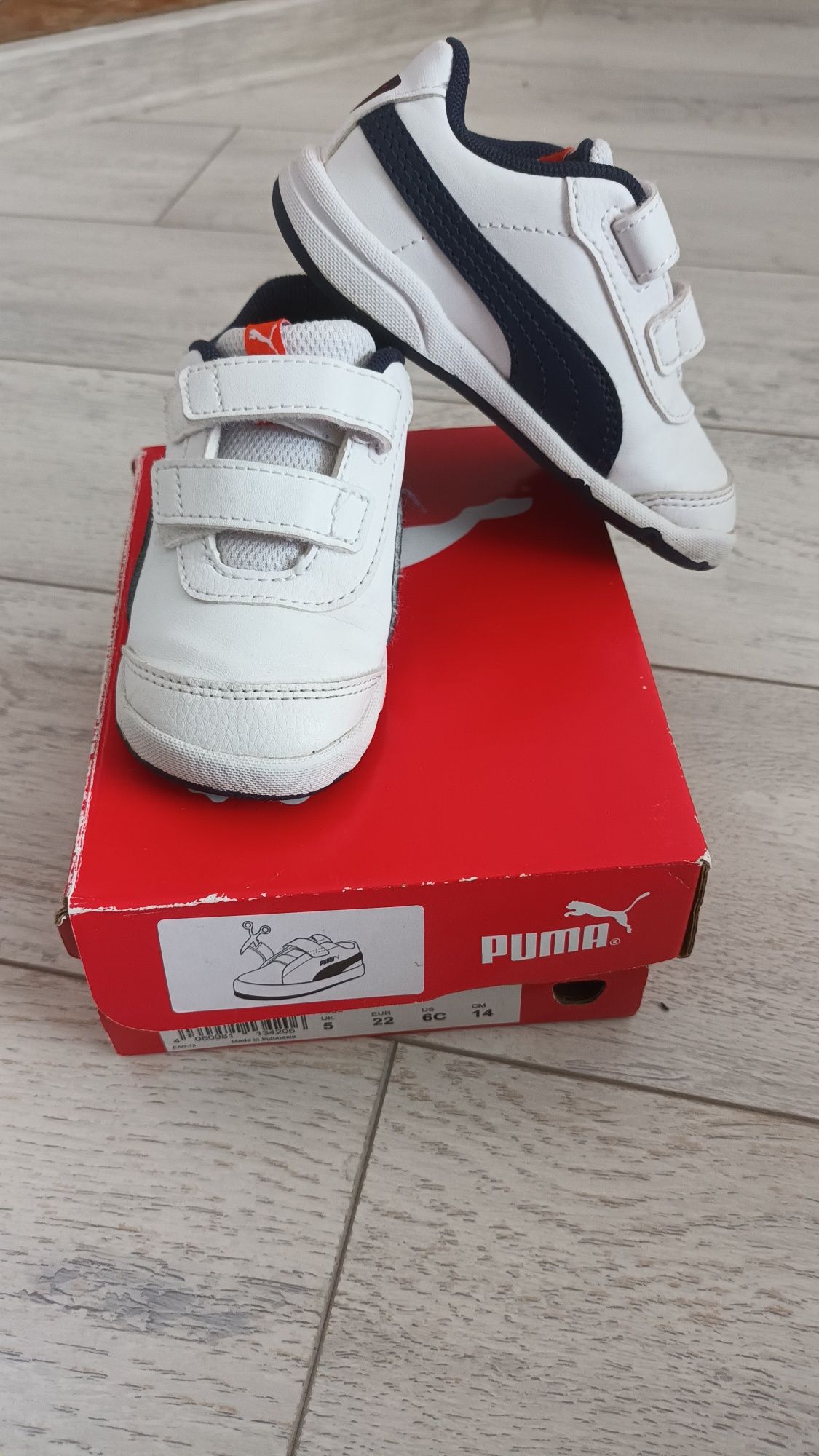 Pantofi sport Puma nr.22
