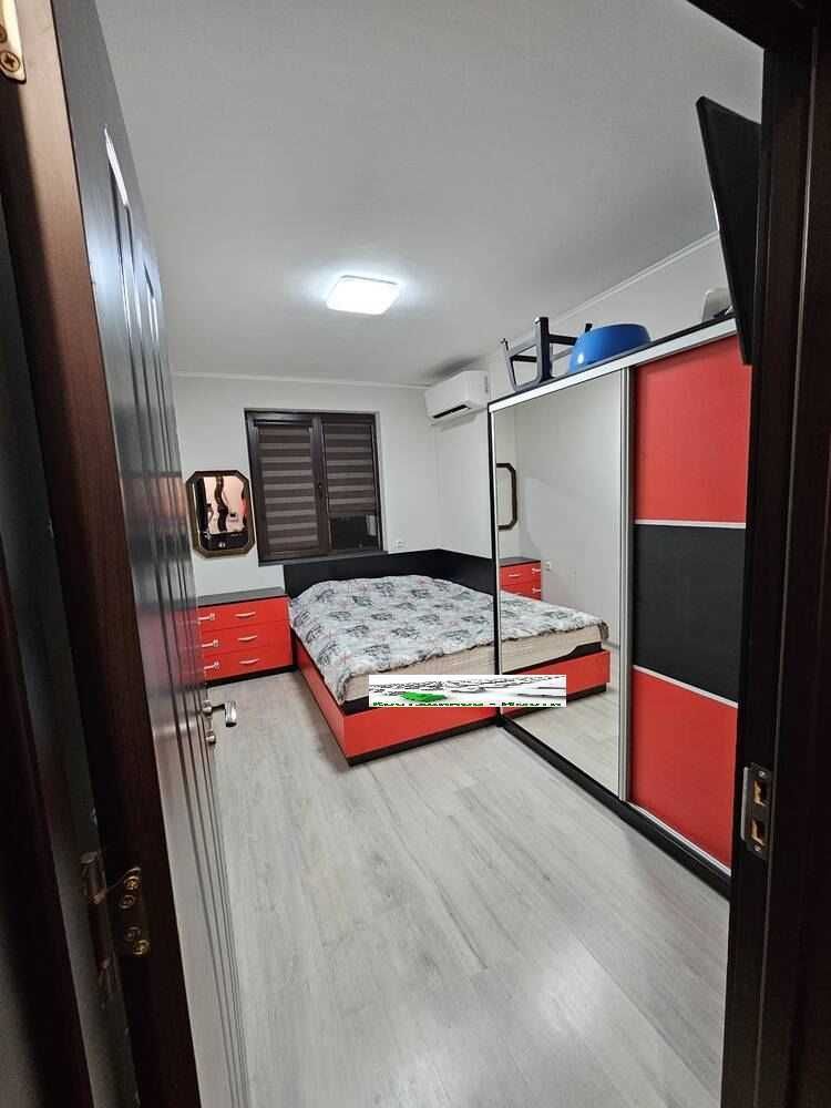Продава се Тристаен апартамент в Пловдив, Южен - 78 кв.м за 1642 €/кв.м - Снимка #4