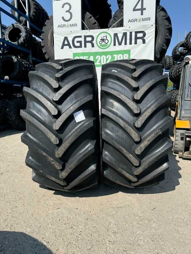 Cauciucuri noi radiale 800/65R32 pentru combina marca CEAT