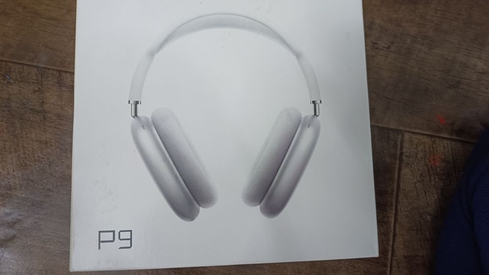 Продам наушники  P9