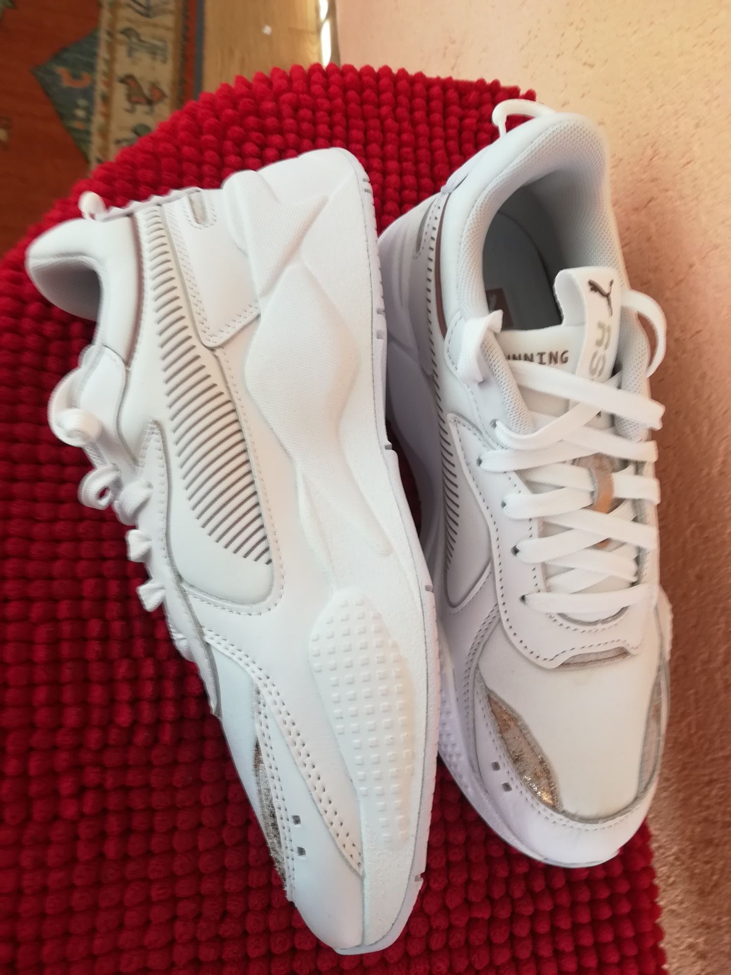 Adidași noi Puma nr 40,5 dama piele