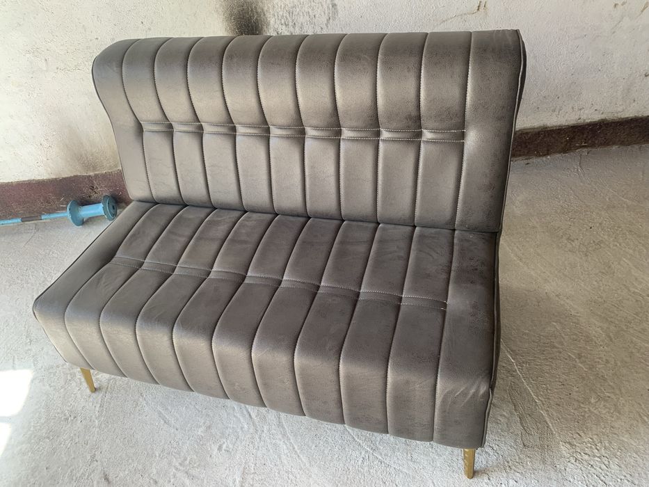 Mebel kafe restarandlar uchun yangi turibdi 8 ta bor sifati alo