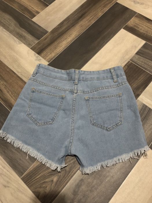 Нови къси панталонки …!