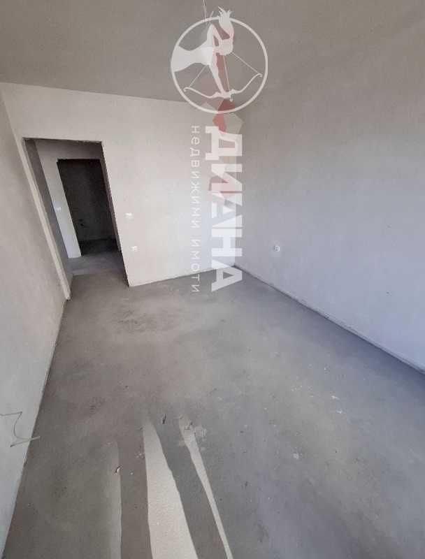 Продава се Тристаен апартамент в Пловдив, Кършияка - 101 кв.м за 2030 €/кв.м - Снимка #2