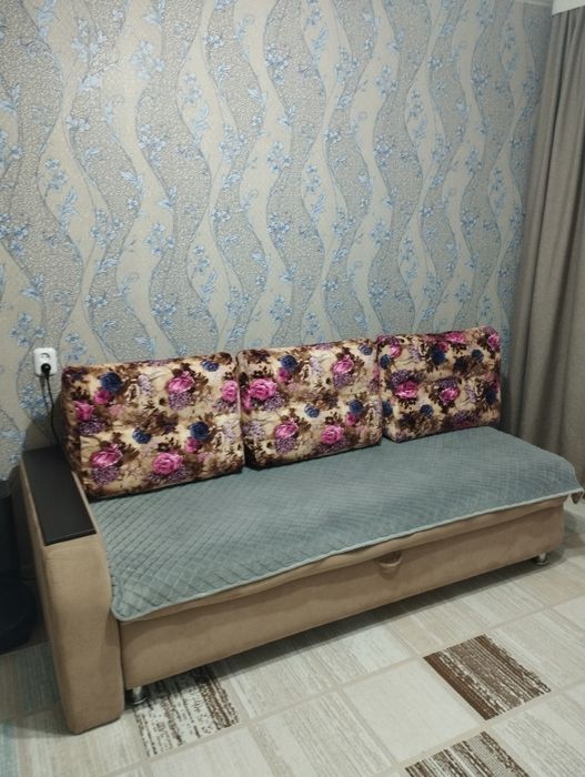 Продам диван, в хорошем состоянии