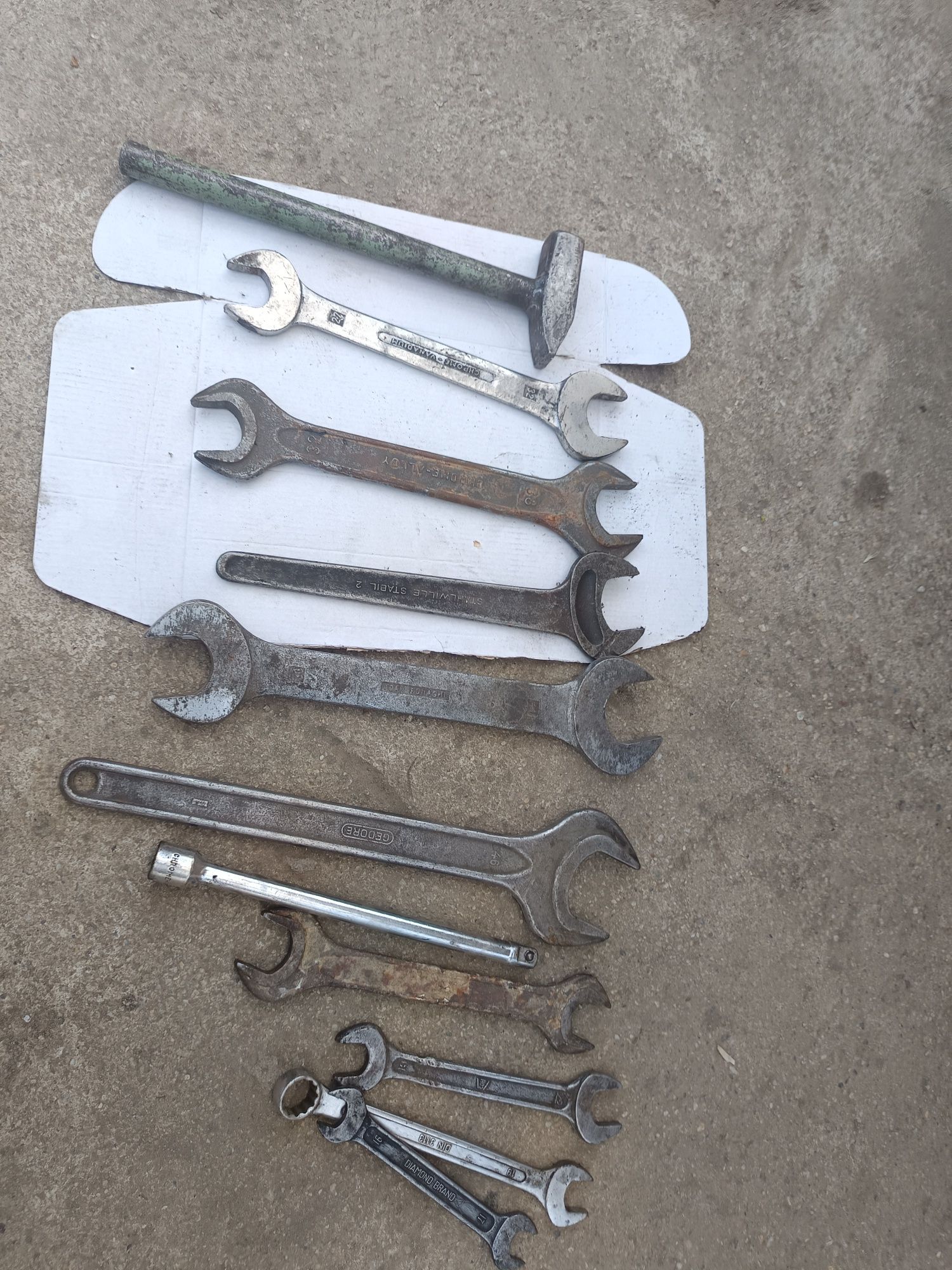 Lot de cheii fixe,prelungitor și ciocan metal turnat