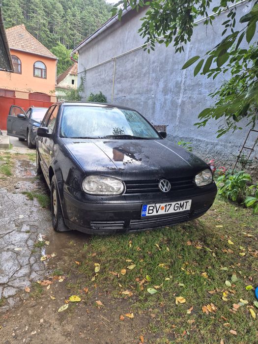 Vand golf 4  1.4 benzina