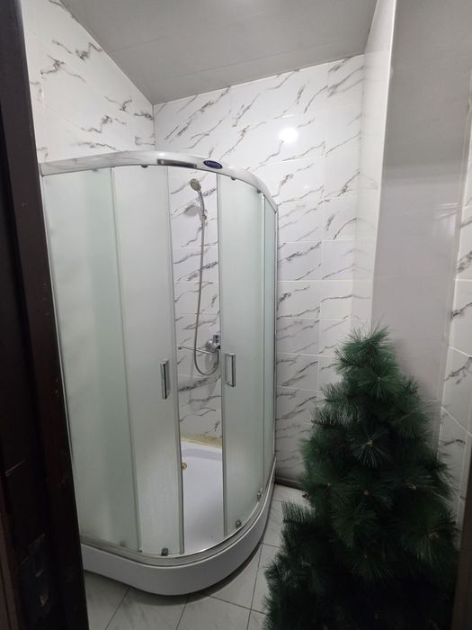 9 Bozor Yangi Xayot Domi