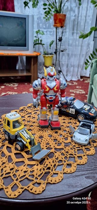 Продам  игрушечные машинки