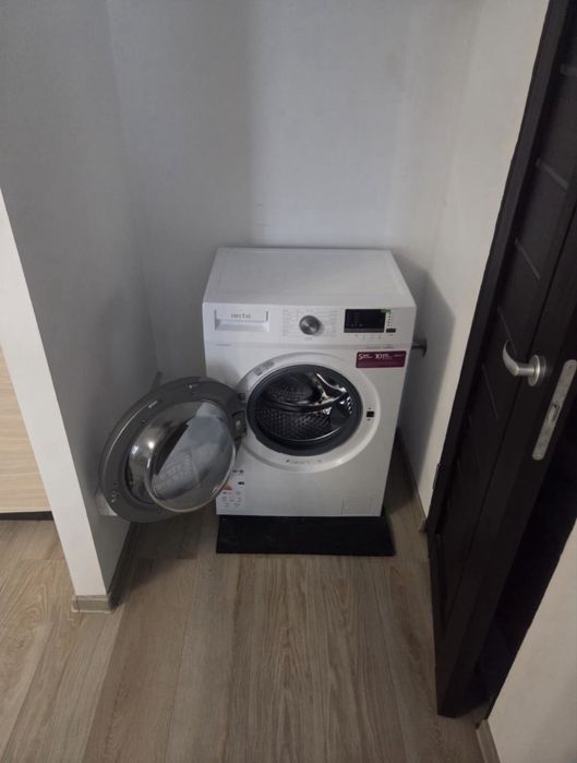 Inchiriez apartament 2 camere