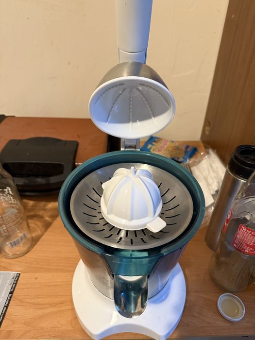 Cecotec - PowerAdjust 600 цитрусова сокоизстисквачка