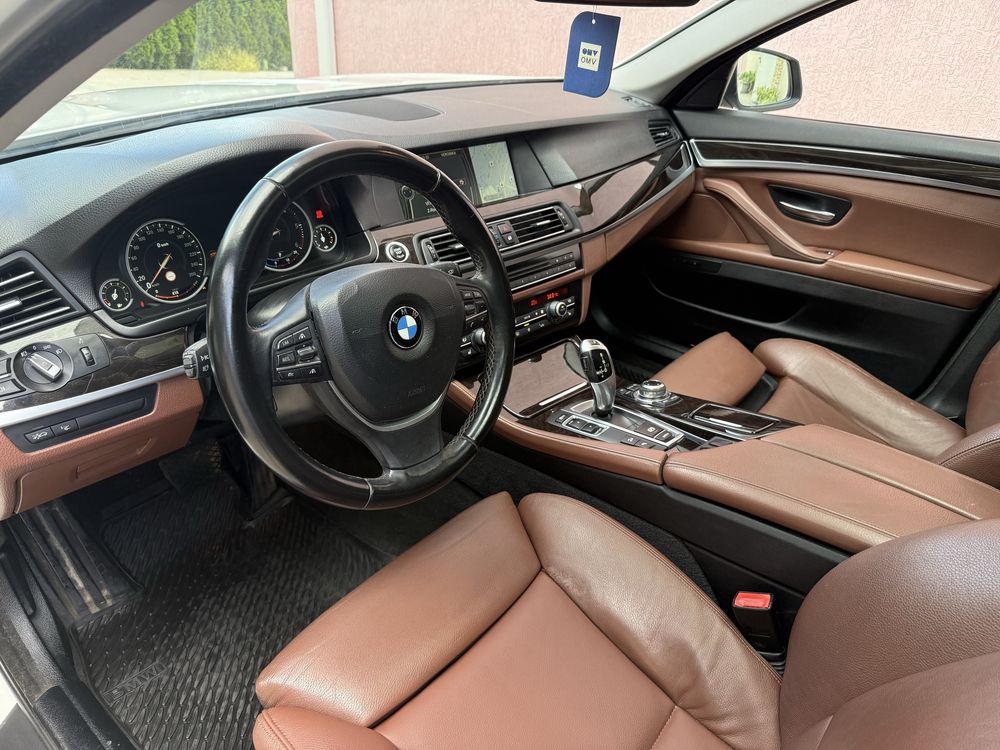 BMW 530xd дигитално табло
