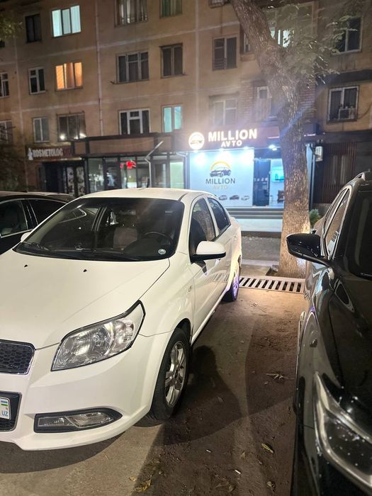 Продаетса Nexia 3 2019 автомат 
 Пробег 80000
2 деталда краска бор хо