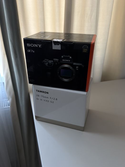 Sony Alpha A7 III  Tamron 28-75 mm f2.8 Di III RXD Sony E