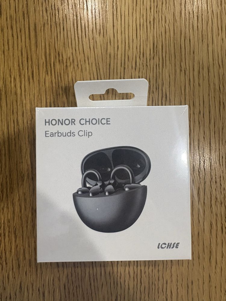 Honor Choice earbuds clip