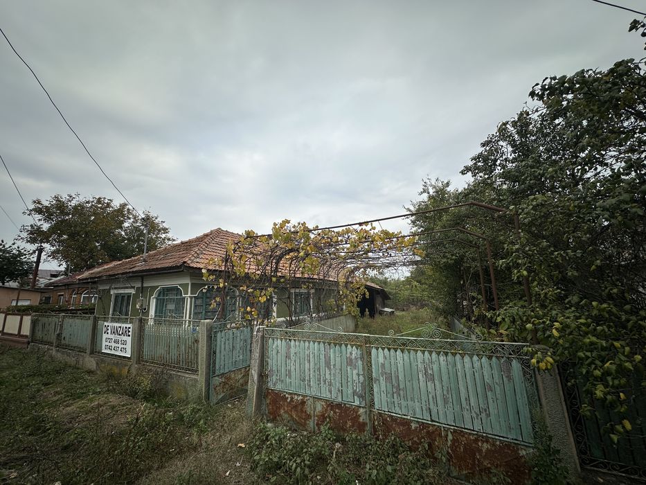Casa situata in Comuna Corbii Mari Judet Dambovita