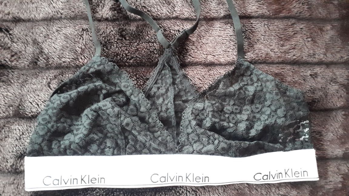 Calvin klein  сутиени от 70В до 80В