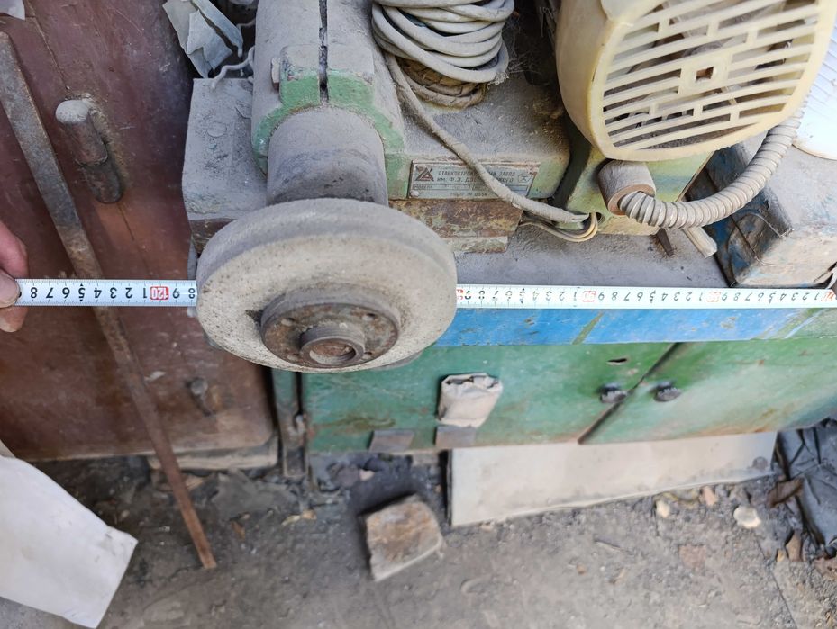 Верстак, тиски, точилка