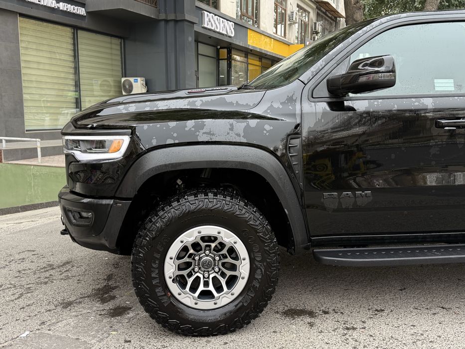 В продаже RAM 1500 RHO