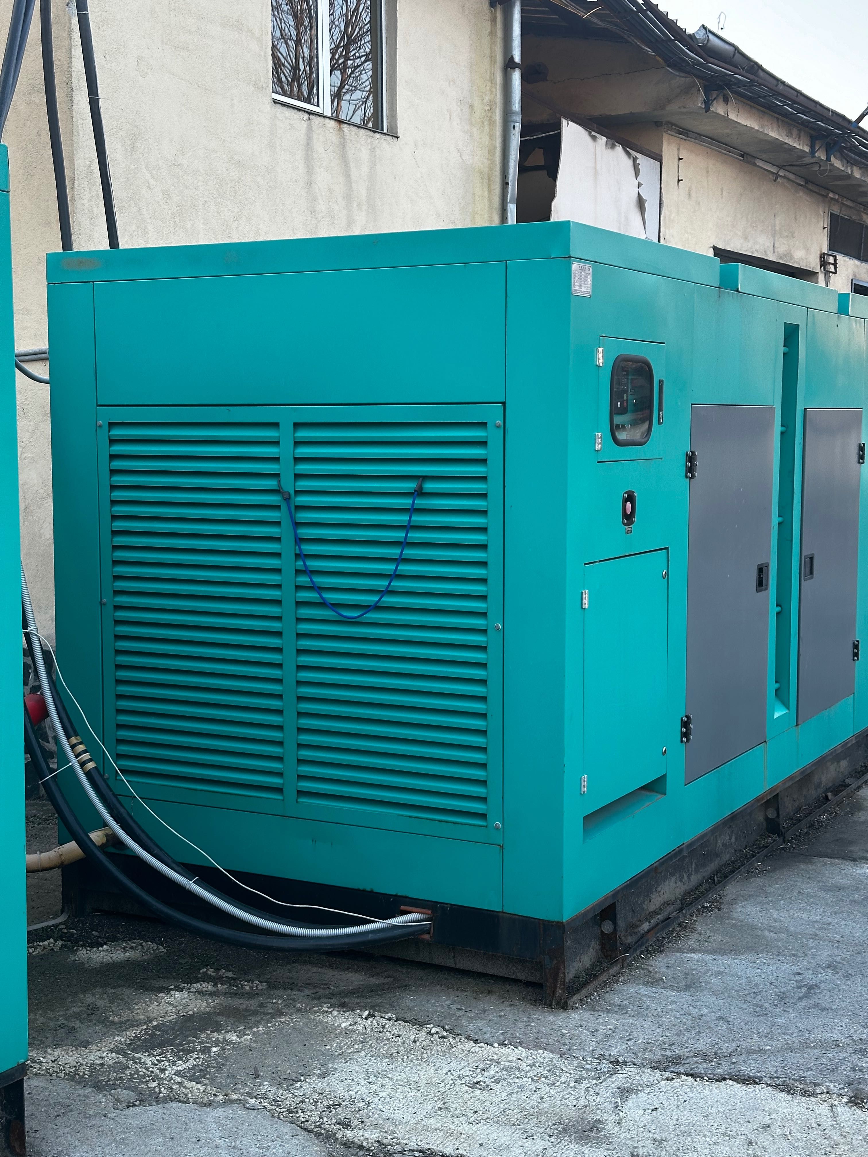 Генератори за производство на електрически ток 250 KW 380V на CNG/LPG