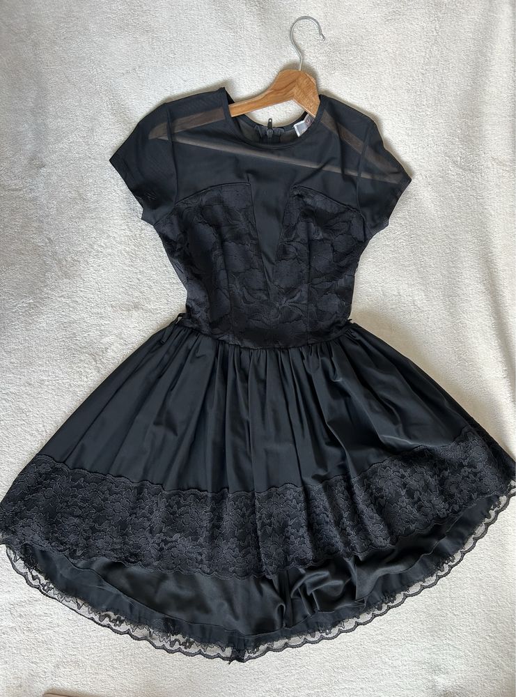 Rochie neagra din voal si dantela Foggi