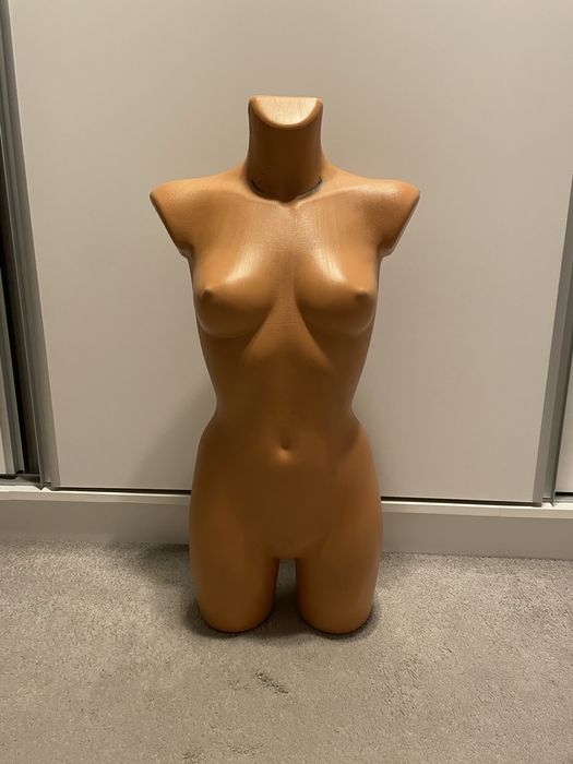 Manechin pentru expunere haine