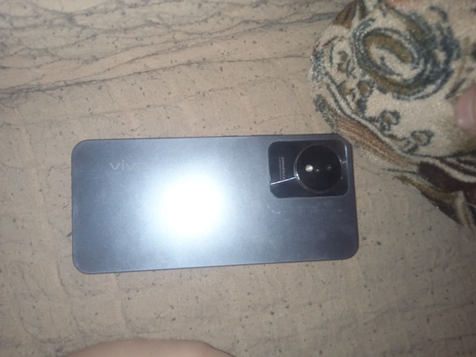 Продам телефон vivo y02 в хорошем состоянии