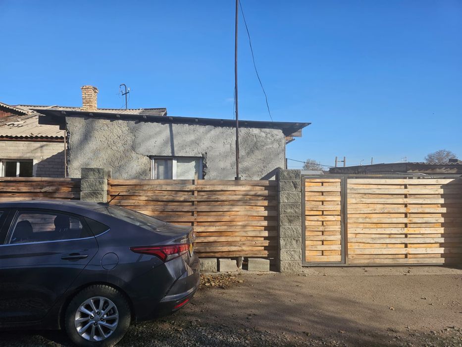 Продам 3-х комнатную часть дома