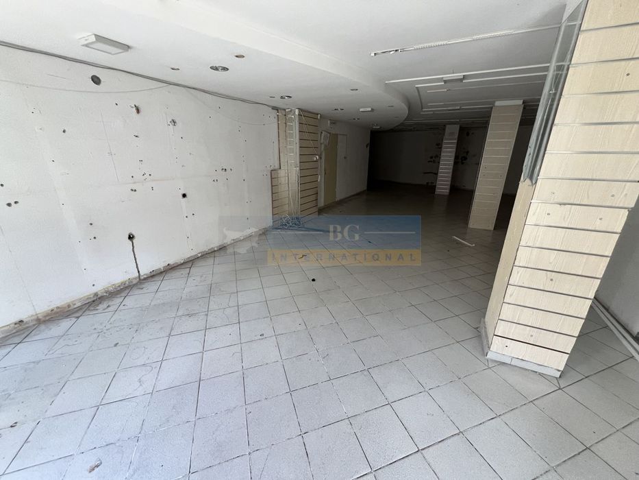Дава се под наем Магазин в Бургас, Център - 150 кв.м за 1632 € - Снимка #10