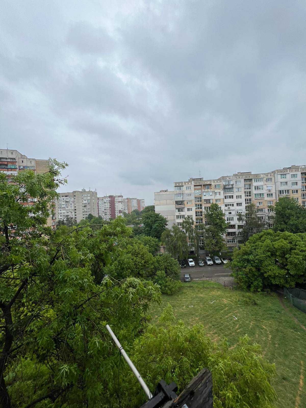 Двустаен напълно обзаведен апартамент в кв. Люлин 5