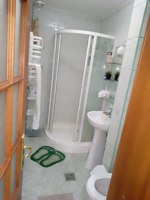 Apartament 4camere transformat în3camere bloc nou la etaj 3 cu acop