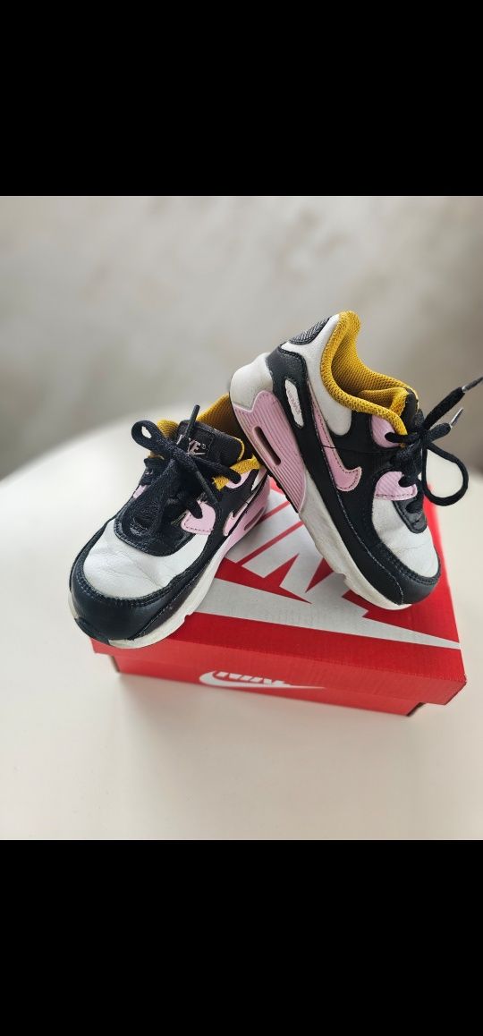 Nike air max детски маратонки 25 размер
