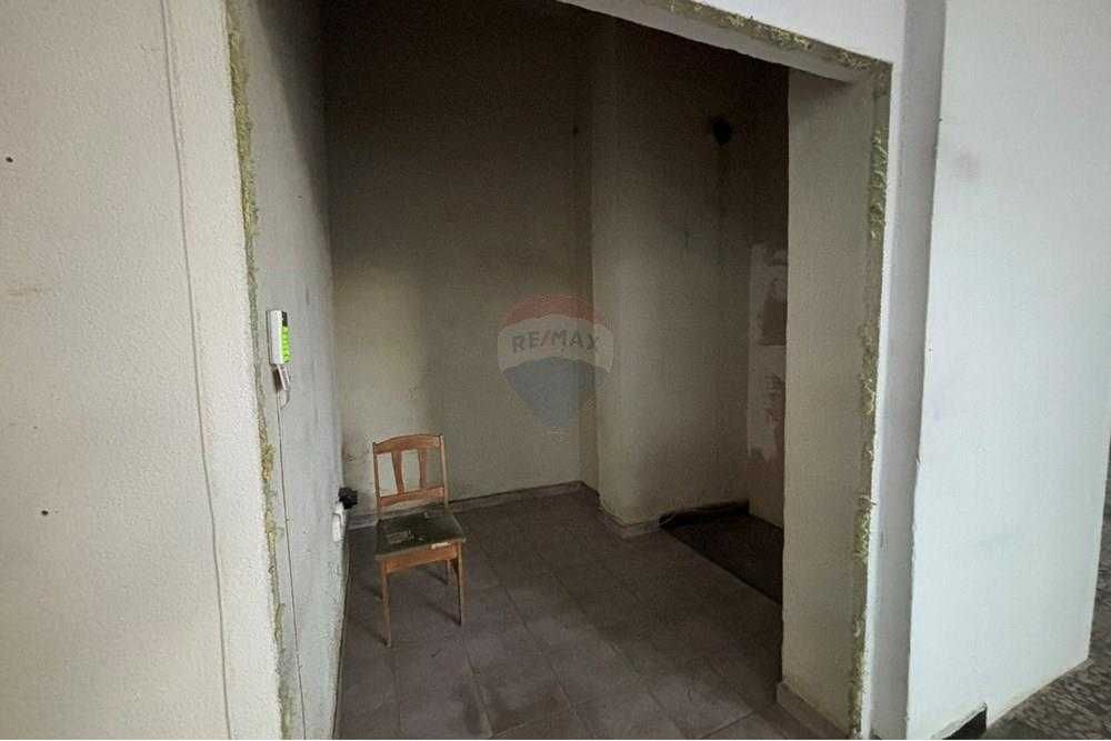 Дава се под наем Магазин в Шумен, Математическа гимназия - 269 кв.м за 1504 € - Снимка #13