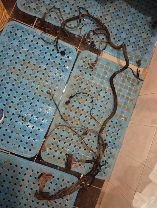 Продам подкапотную проводку на газель двигатель сотка