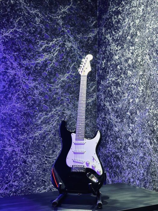 Самая популярная Электрогитара Deviser