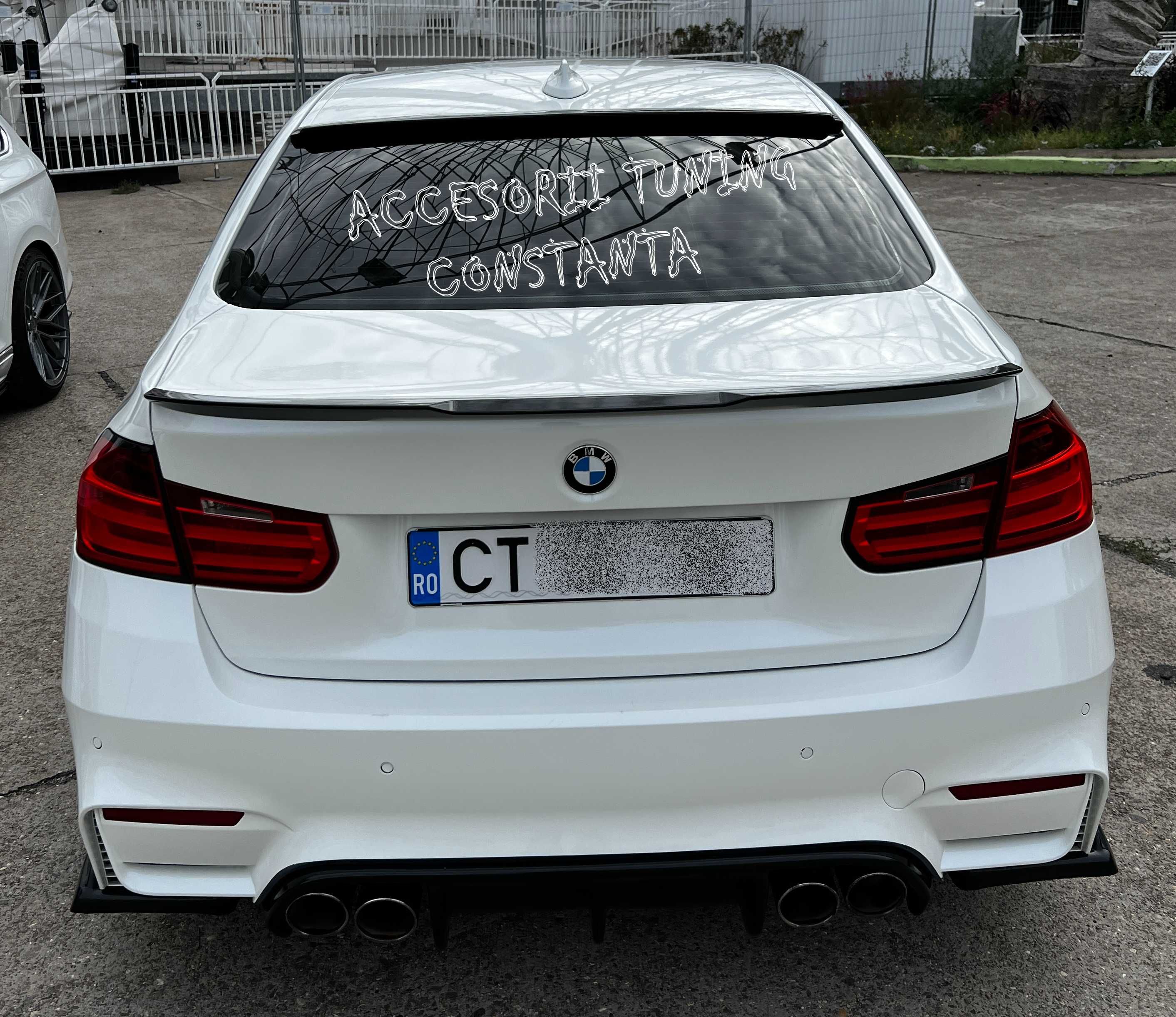 Eleron Luneta - Bmw Seria 3 F30 Nevopsit / Vopsit Negru Lucios