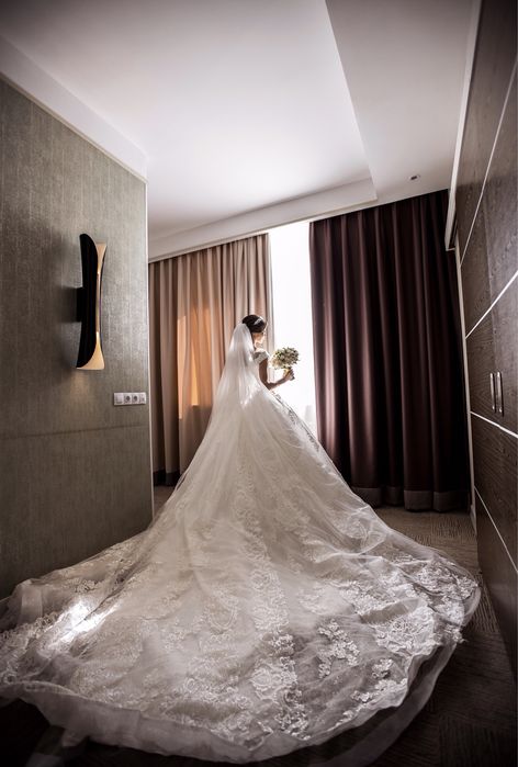 Роскошное свадебное платье от Nora Naviano