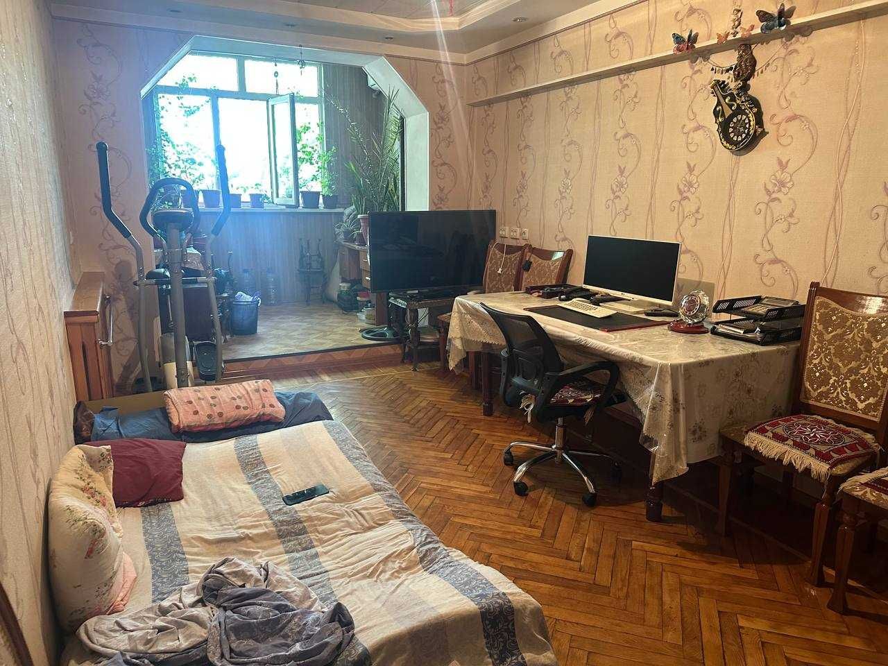 Продаётся уютная 3-комнатная квартира Братские Могилы, Шота Руставели