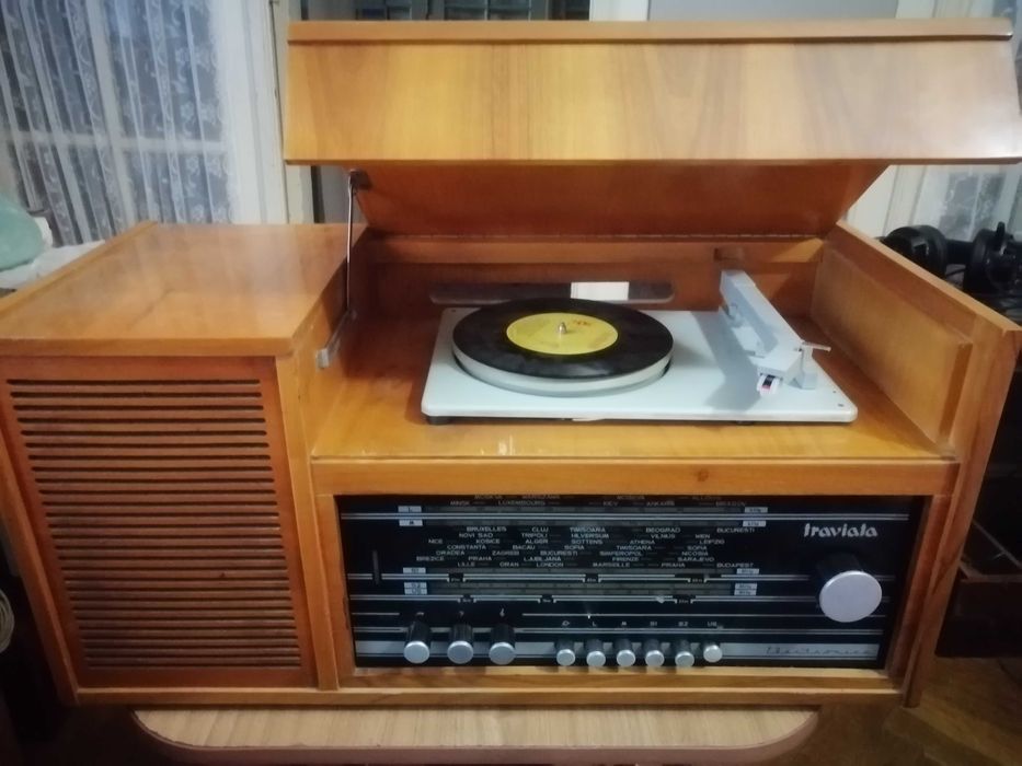 Vand radio Traviata