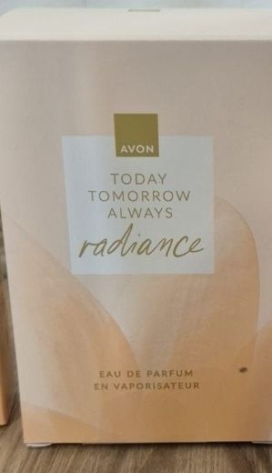 Apa de Parfum Avon Today