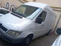 mercedes sprinter 220