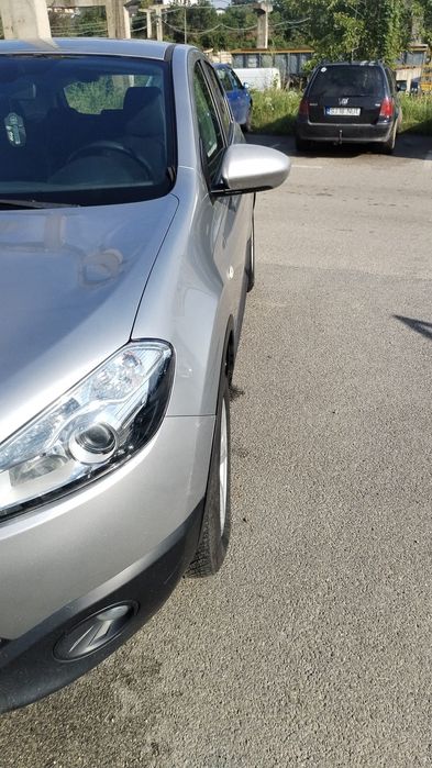 Vând Nissan Qashqai 2.0