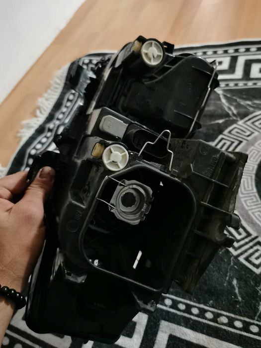 Броня Ауди а4 б6 фар и др.