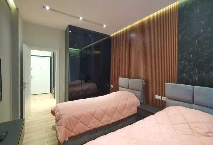 Дава се под наем Тристаен апартамент в Пловдив, Остромила - 82 кв.м за 408 € - Снимка #1
