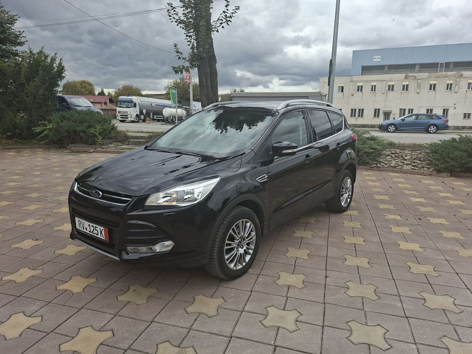 Ford  kuga Titanium  2015  4 x 4  2.0  Tdi  Adusa Recent Germania