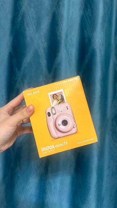 Продаю  Instax mini 11 в отличном состоянии