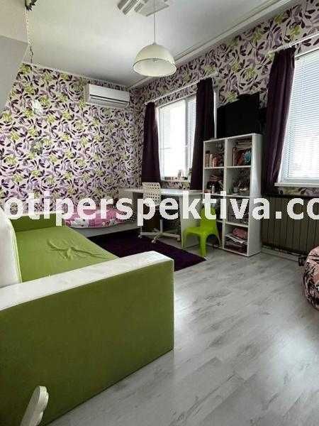Продава се Тристаен апартамент в Пловдив, Тракия - 87 кв.м за 1650 €/кв.м - Снимка #8